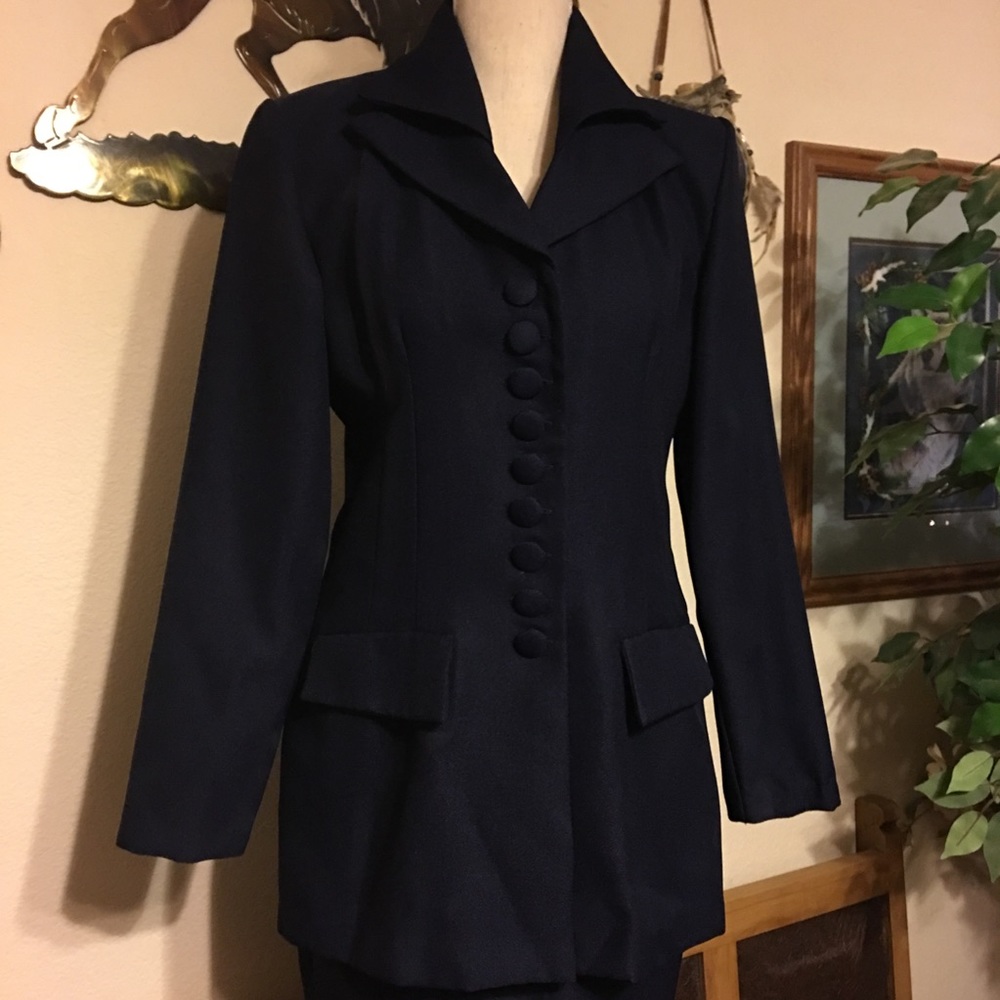 Jennifer James navy button jacket & skirt set suit